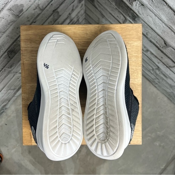 New Balance District One V1 Running Shoes - Picture 9 of 9